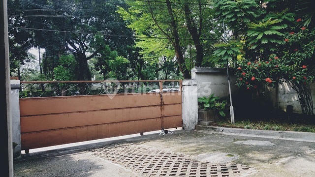 RUMAH STRATEGIS DAN FULL FURNISH RUMAH STRATEGIS DAN FULL FURNISH