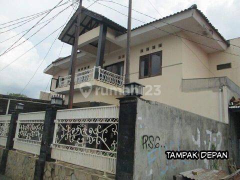 Rumah di Karang Tengah Lebak Bulus 1