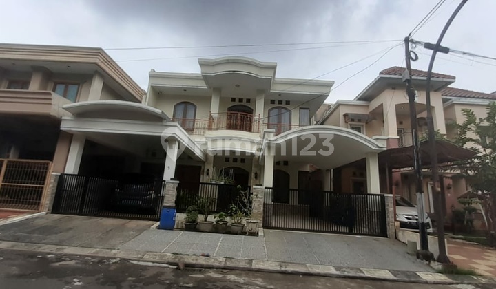 Rumah bagus di komp elit Jakarta Timur