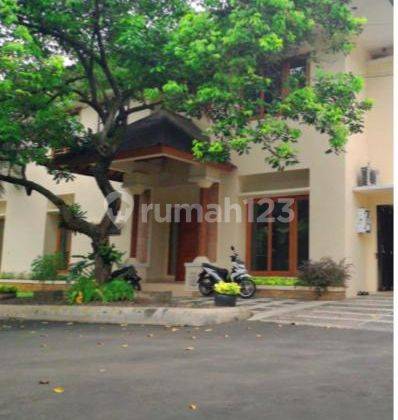 NICE TOWNHOUSE IN KEMANG 1