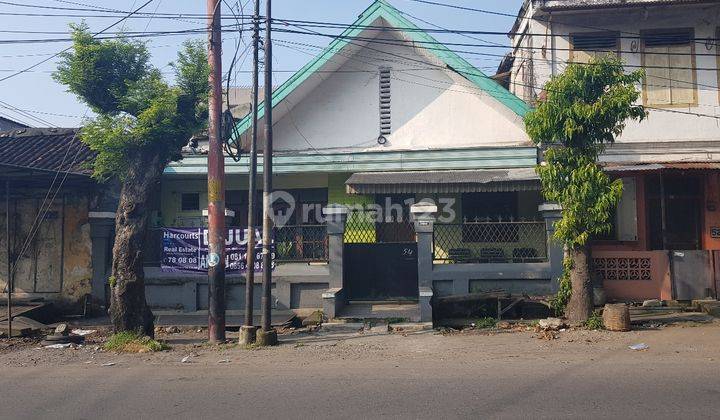 Rumah Strategis Untuk Usaha Di Pasar Kliwon Depan Btc Solo 1