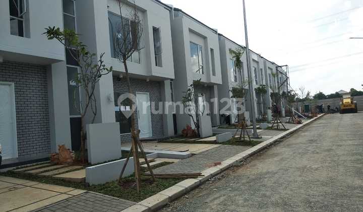 New Earthquake-Resistant Home with Japanese Panasonic Technology in SAVASA, Deltamas City, Cikarang | 3 BR 2