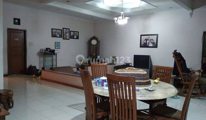 Pasteur - dekat bandara Bandung, cocok untuk tinggal/kantor 2