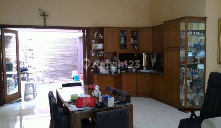 HOT DEAL !  #FOR SALE Rumah tinggal nyaman siap huni Setrasari kulon (Semi furnished) 2