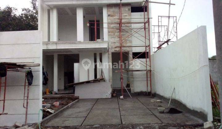 Rumah Baru 2 lantai Minimalis Surabaya Selatan Tenggilis Mejoyo Selatan 1