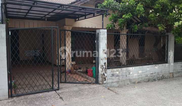 Rumah Luas Dekat Dengan Akses Tol ((mm)mamiek)di Jatimakmur, Bekasi (mm)