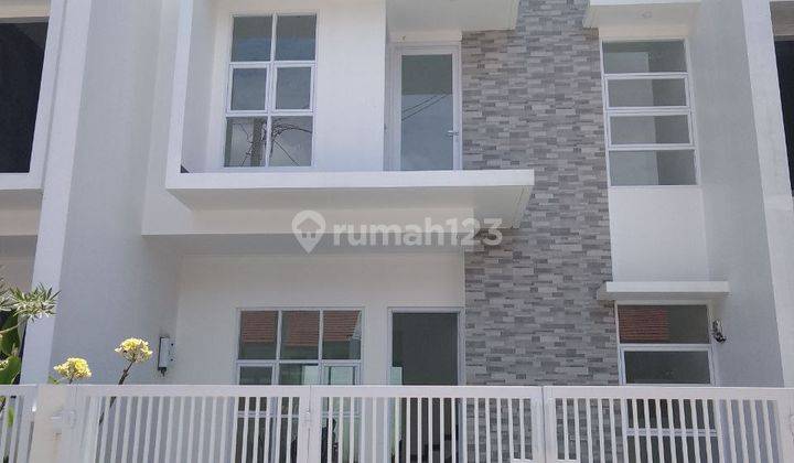 Premium Rumah Mewah Arcamanik Jalan 2 Mobil Dkt Antapani Bandung 1