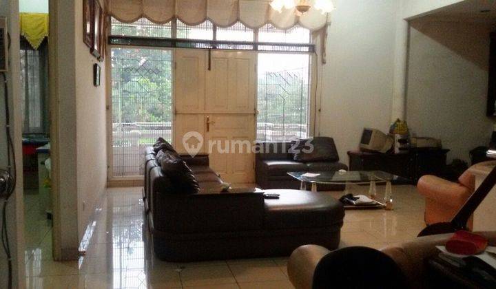 Rumah Bagus dan Nyaman di Taman Holis Indah 1 1