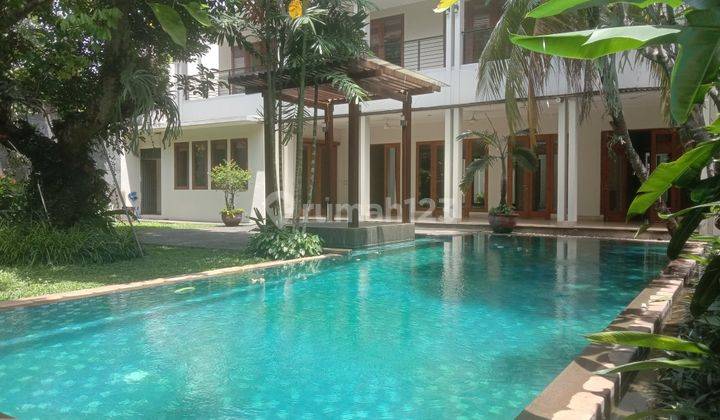 Modern, big and beauty house at Kemang, South Jakarta, is available now 1