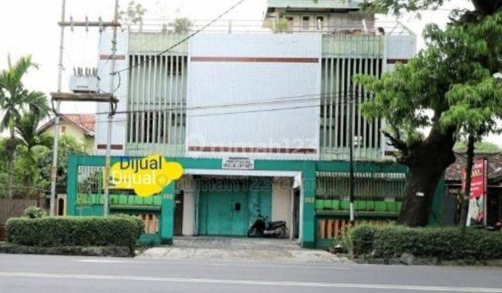 Rumah Hitung Tanah Strategis Jalan Veteran Serengan Solo 2