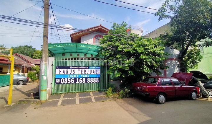 Rumah Hoek Bagus di Taman Depok Permai, Depok 2