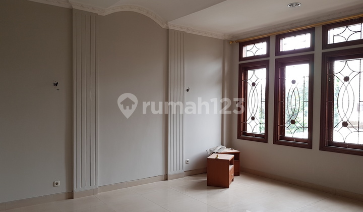 Setraduta minimalis bagus, Rp 3.5M, dekat patung tangan 2