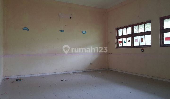 Rumah megah banyak ruang di gentan solo 2