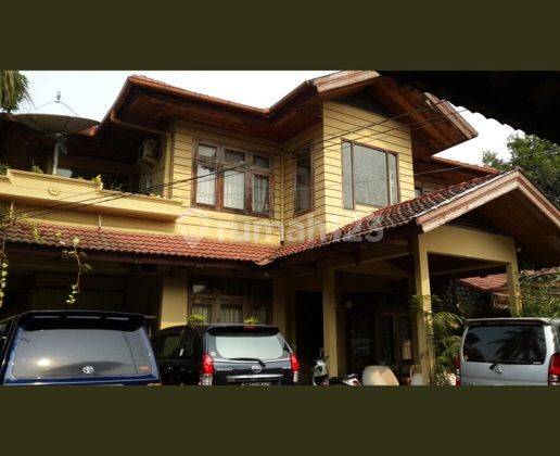 Rumah semi komersil di Kemang Timur 1