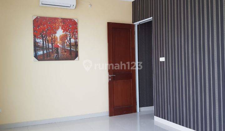 Rumah 2 Lt Siap Huni, Semi Furnished Bagus