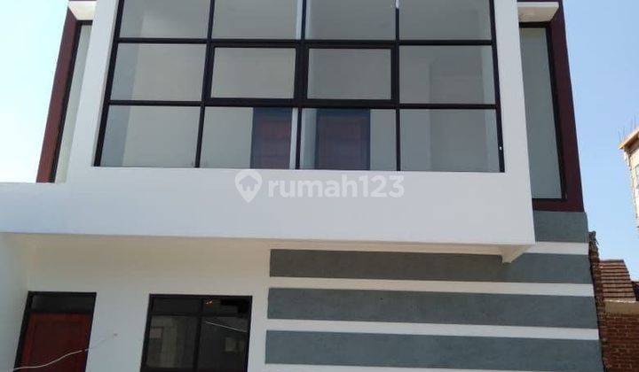 700jtan 2 Lantai Rumah Cluster 6 menit Griya Arcamanik dekat Antapani Kota Bandung 1