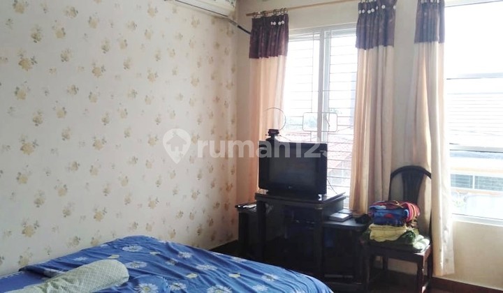 Rumah Cipayung 3 Lantai Ukuran 7x18