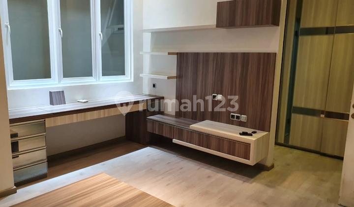 Rumah Golf Lake Siap Huni