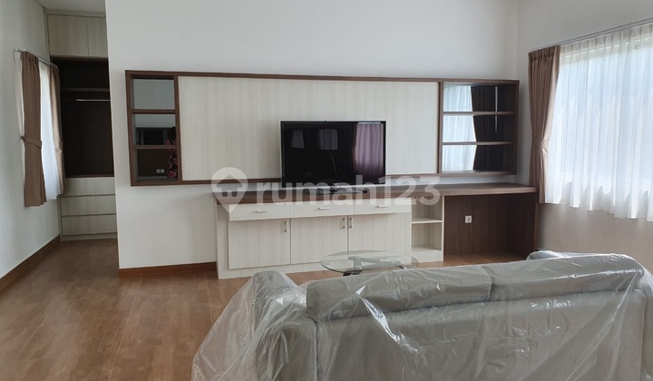 Crown Golf House PIK Pantai Indah Kapuk North Jakarta