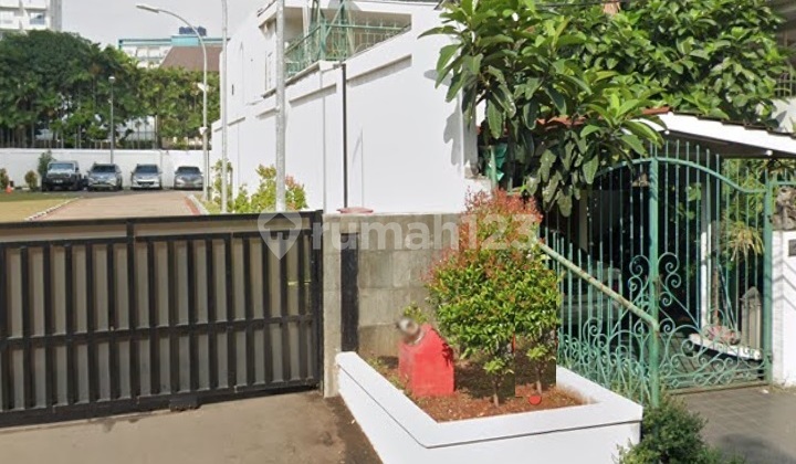 Rumah di Area Komersial cocok untuk Kantor di Senin Jakarta Pusat Rumah di Area Komersial cocok untuk Kantor di Senin Jakarta Pusat