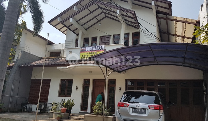 Rumah Asri Luas 490 M2. 4Kt+2. 3Km+1. Rumah Asri Luas 490 M2. 4Kt+2. 3Km+1.