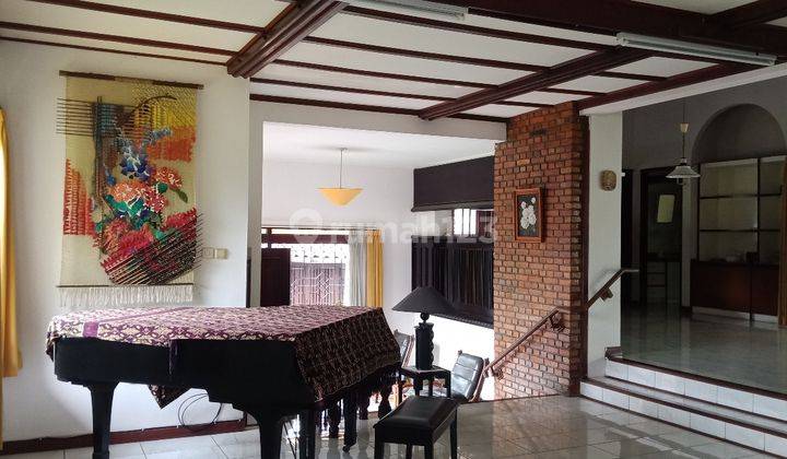 Di Jual Rumah Luas Klasik Cisitu Dago, Bandung, dekat Kampus ITB, UNPAD, dan kawasan Kost-kostan 1