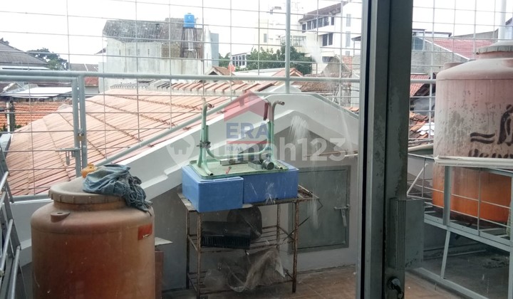 Rumah di tengah kota Bandung. Jl Bojongloa ,Panjunan Astana Anyar 2