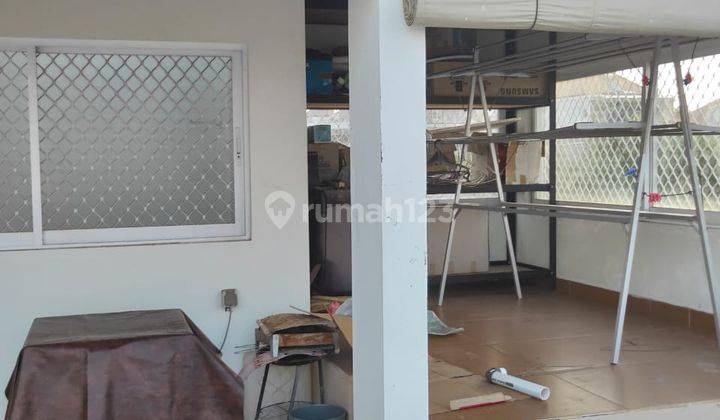 Rumah Modern 3 Lantai Lokasi Strategis View Laut 2