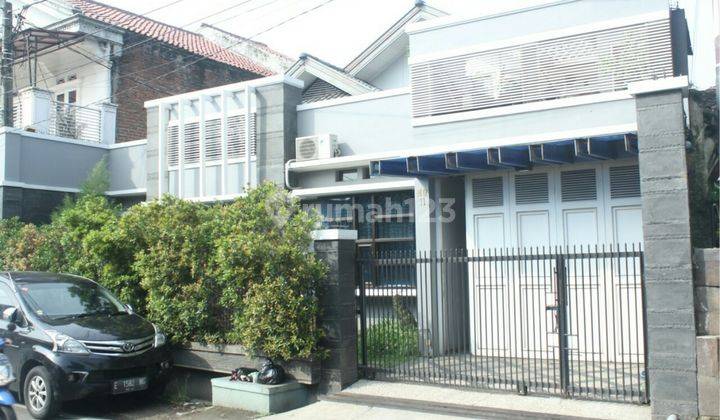 RUMAH MEWAH 2LANTAI DI JALAN PANEMBAKAN SUKASARI PADASUKA CIMAHI TENGAH, DKT KE KAMPUS UNJANI, TRANSMART, TANIMULYA, KONDISI RUMAH TERAWAT, POSISI STRATEGIS DI PUSAT KOTA, KONDISI DENGAN FURNITUR SEBAGIAN, COCOK UTK TINGGAL DAN USAHA / KANTOR 1