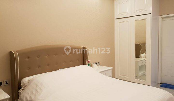 Dilepas cepat Rumah minimalis, baru, bagus 2 lantai Pondok Indah, full furnished 2