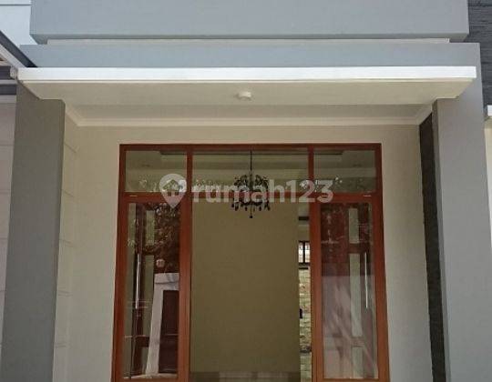 Rumah di Jeruk Purut dalam Town House. Kondisi dalam 2