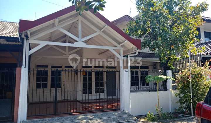202 Dijual Rumah SHM Klampis Semolo Timur Surabaya 1,5 Lantai