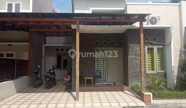 Rumah FULL FURNISHED siap pakai di COLOMADU Solo 1