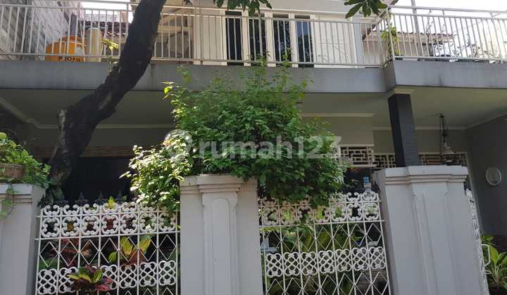 2-Story 300 Meter Asri House in Pesanggrahan, South Jakarta