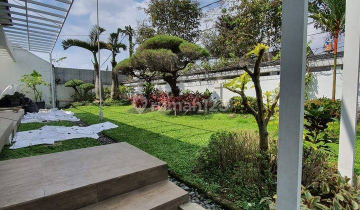 Rumah Lux Taman Belakang Luas, di Setrasari Bandung Utara 1