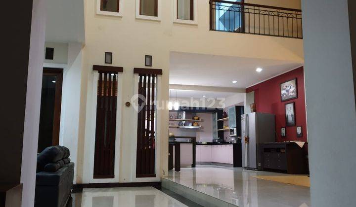 Rumah cantik 2.5lantai, modern minimalis 2