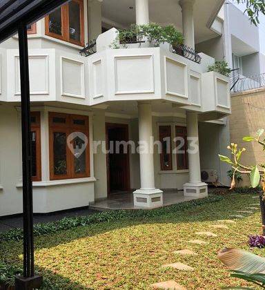 RUMAH STRATEGIS DEKAT SCBD DAN SUDIRMAN 1