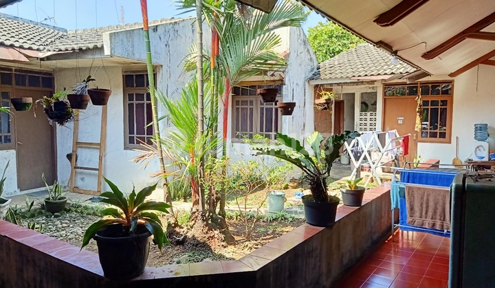 Quiet Residential Area in the City Center 2