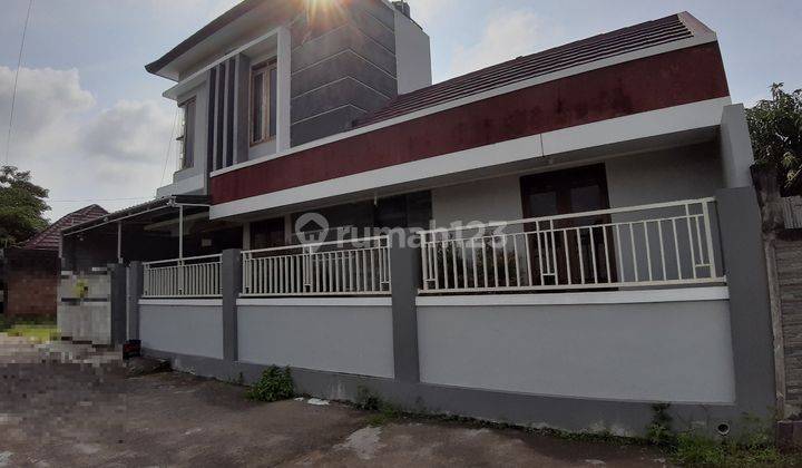 RUMAH NYAMAN 2 LANTAI DEKAT MASJID  GENTAN SOLO 2