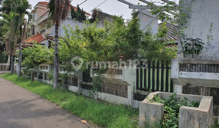 rumah tua hitung tanah dekat ********