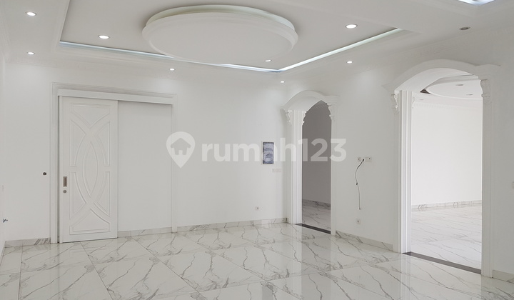 American Style Home at Batununggal 2