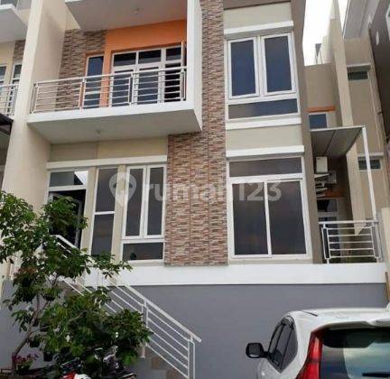 Rumah Bukit Wahid Regency Hiltop Manyaran Semarang 1