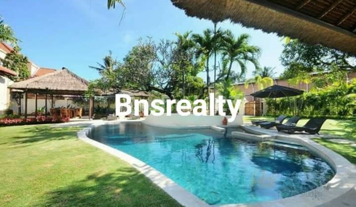 Villa Lokasi Petitenget