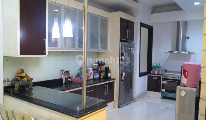 Rumah Puri Kencana Kembangan 5 BR Jakarta Barat 1