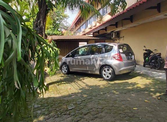 Rumah hitung tanah di Kemanggisan Raya 1