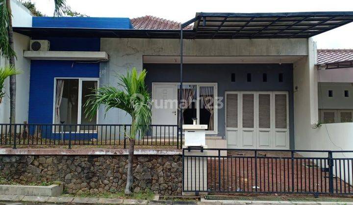 Rumah minimalis bagus di Candi Golf 1