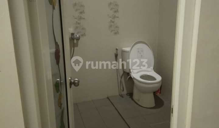 kamar mandi rumah hook ful furnis di