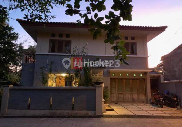 Down prices! Beautiful House with Swimming Pool in Peguyangan, Denpasar 1