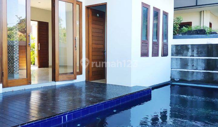 Rumah 3 lantai dengan kolam renang di Jimbaran, lingkungan tenang. 1