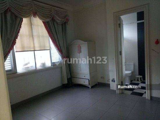 Rumah 2 Lantai Siap Huni Murah di Menteng, Jakarta Pusat 2